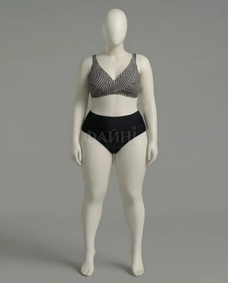 Манекен у смугастому купальнику