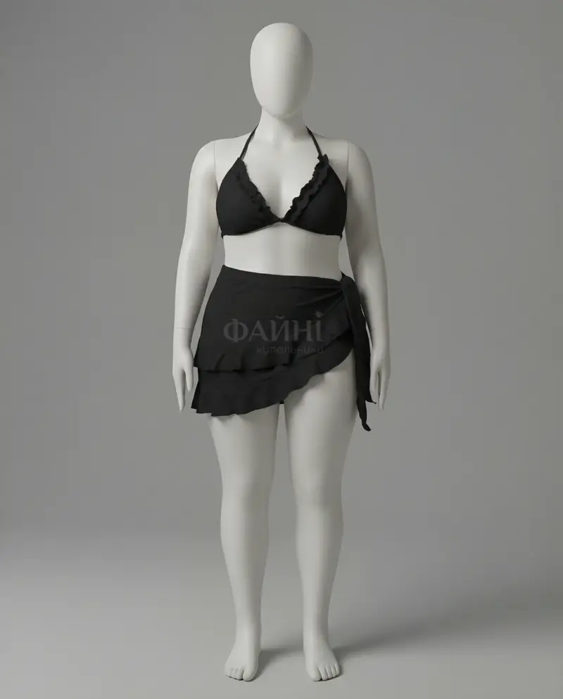 Чорний купальник з спідницею на манекені