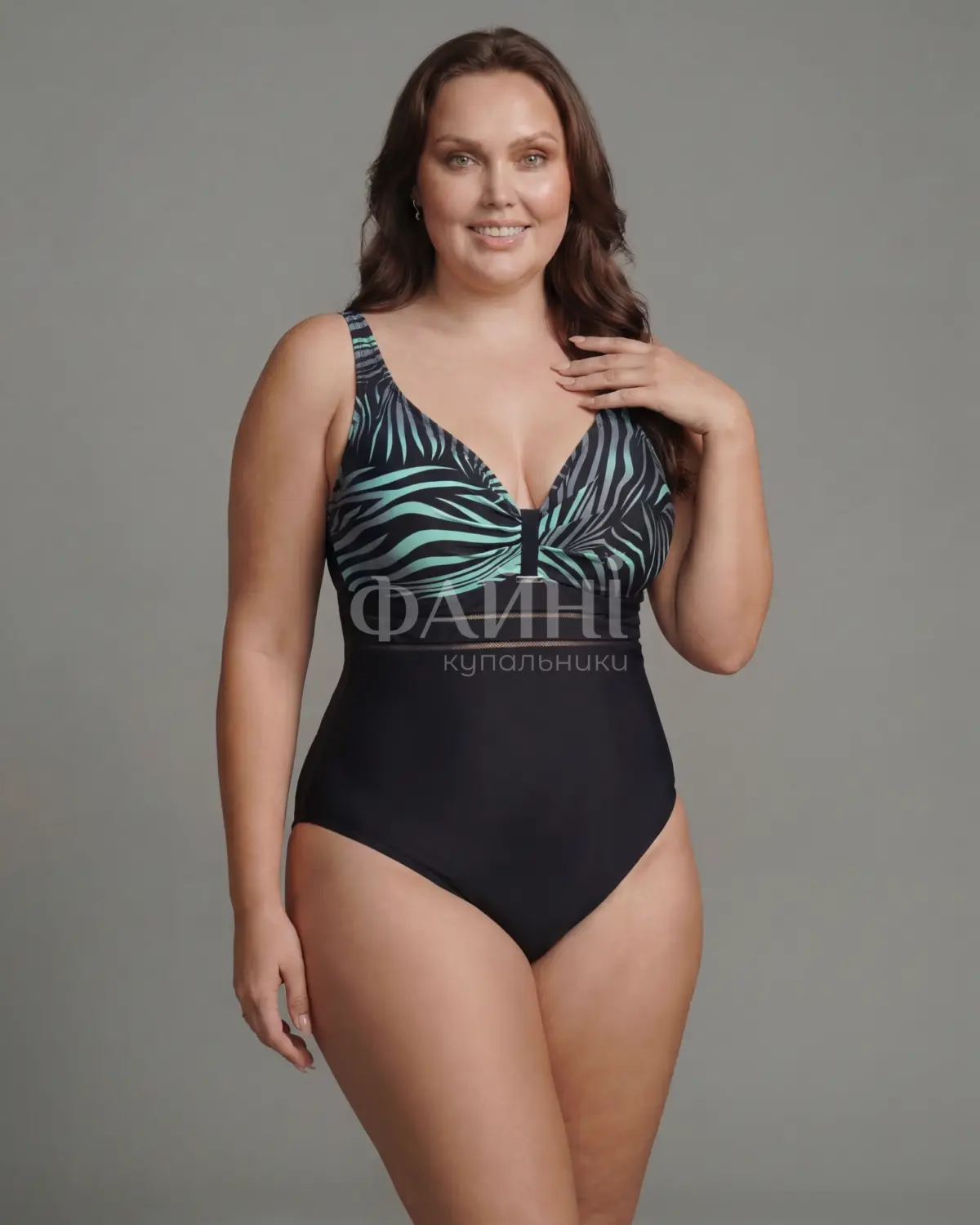 Чорний купальник із зебровим принтом