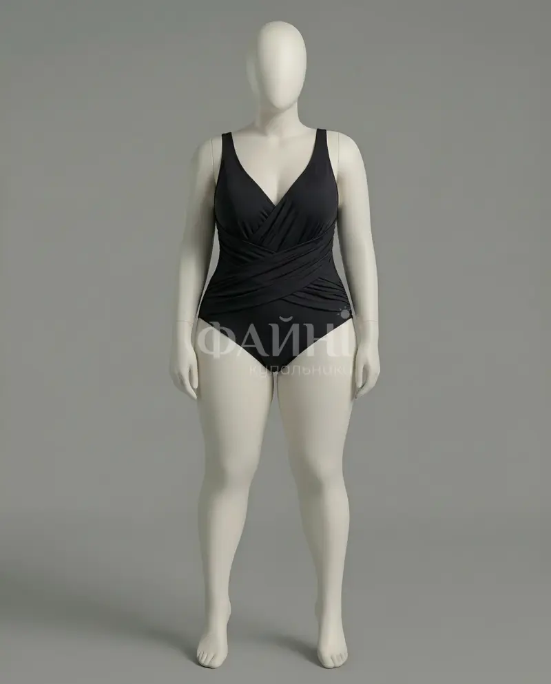 Чорний купальник з драпіруванням