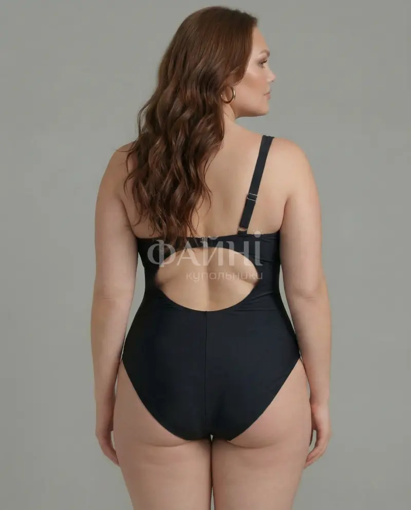 Чорний купальник з вирізом на спині