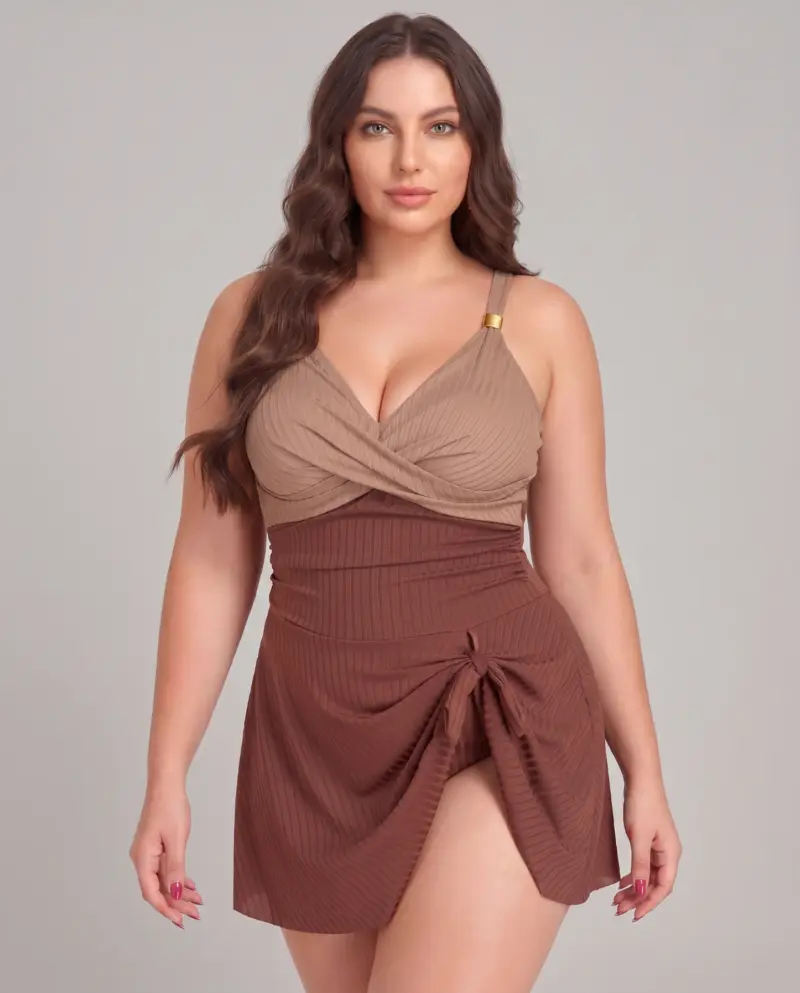 Kupalniki_com_ua 430 14 V7 Plus-size model in brown ruched wrap dress