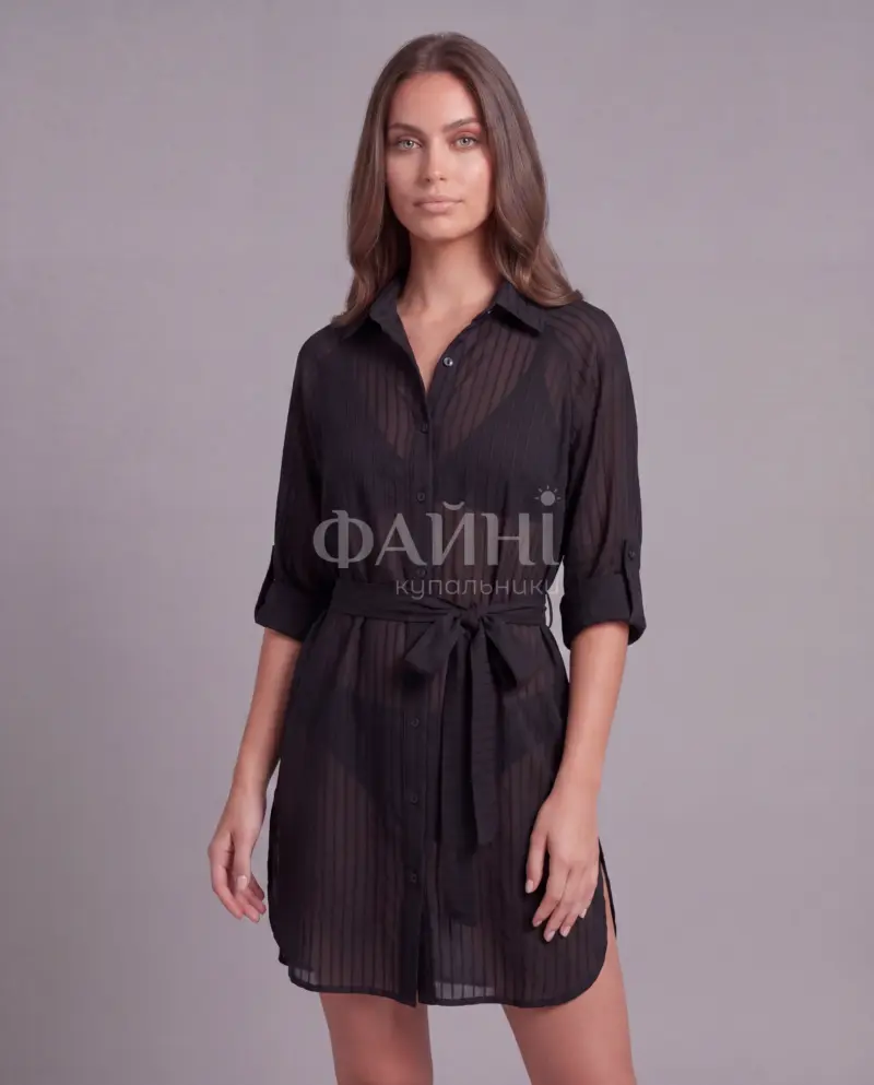 Kupalniki.com_.ua_405 81_2 Модель у чорній прозорій сукні-сорочці